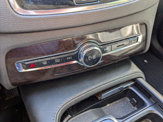 Used 2019 Volvo XC90 T5 Momentum image 16