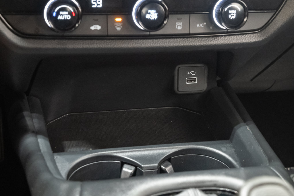 Used 2025 Honda HR-V LX image 22