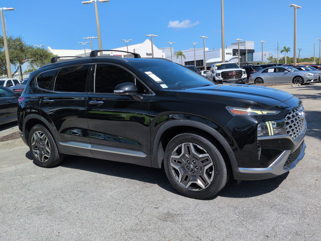 Used 2021 Hyundai Santa Fe Limited w/ Cargo Package FWD image 2