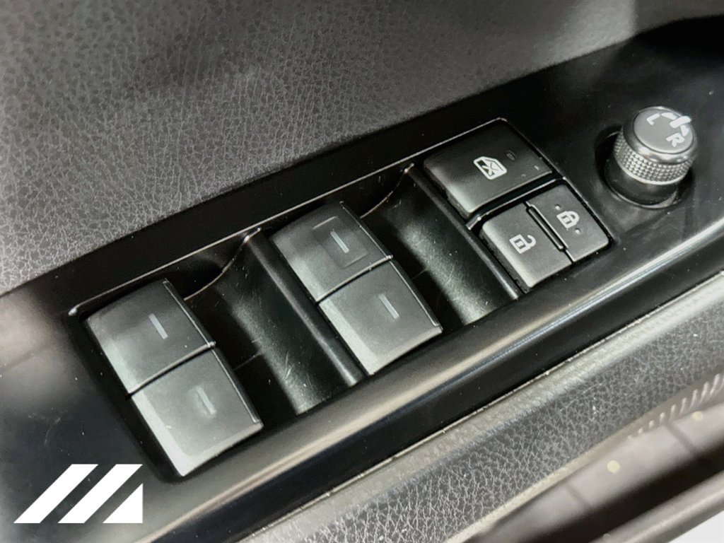 Used 2025 Toyota Camry SE w/ Multimedia Upgrade Package FWD image 18