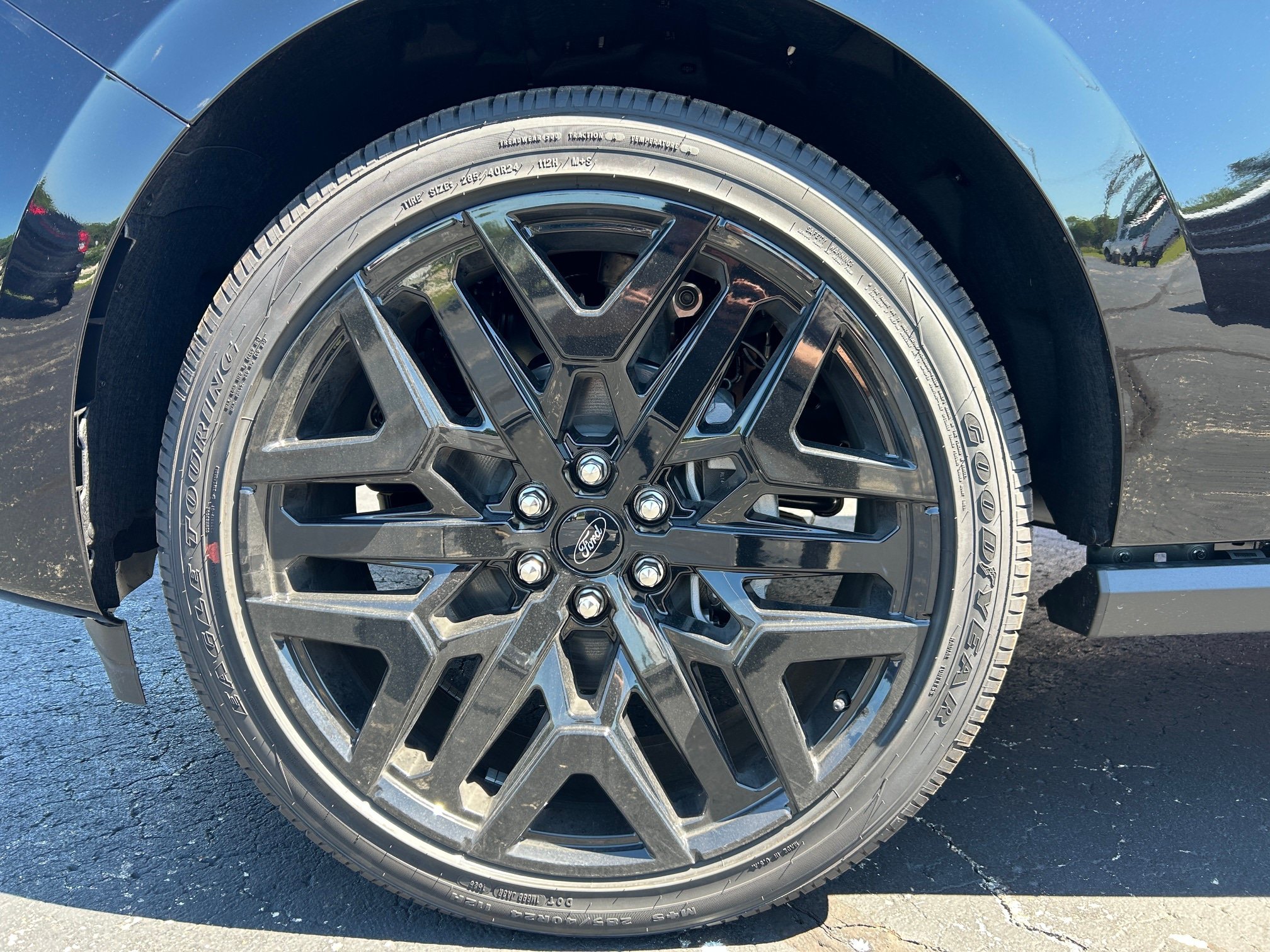 New 2026 Ford Expedition Platinum w/ Stealth Performance Package AWD/4WD image 34