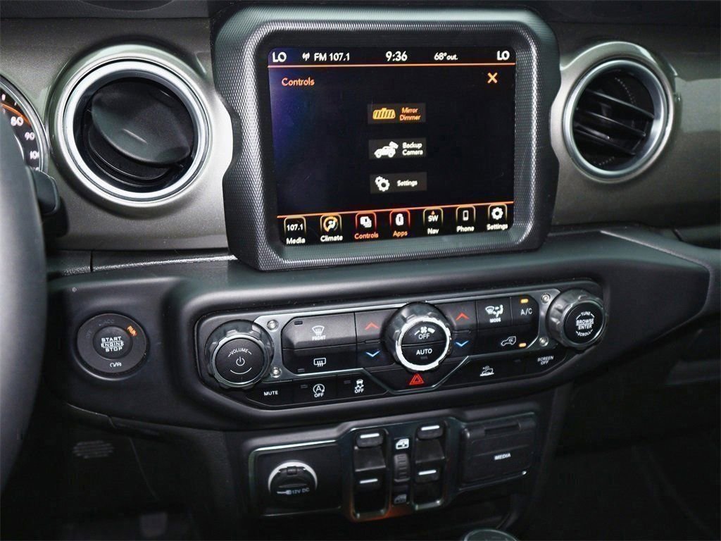 Used 2023 Jeep Wrangler Unlimited Sahara AWD/4WD image 22