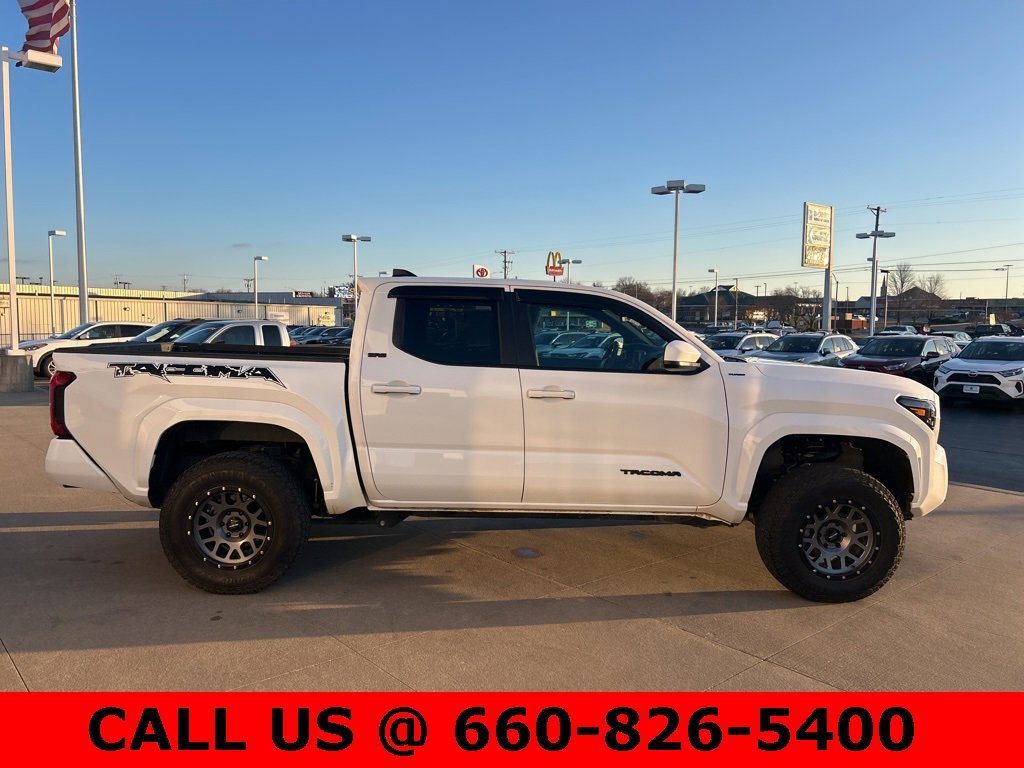 Certified 2024 Toyota Tacoma SR5 image 4