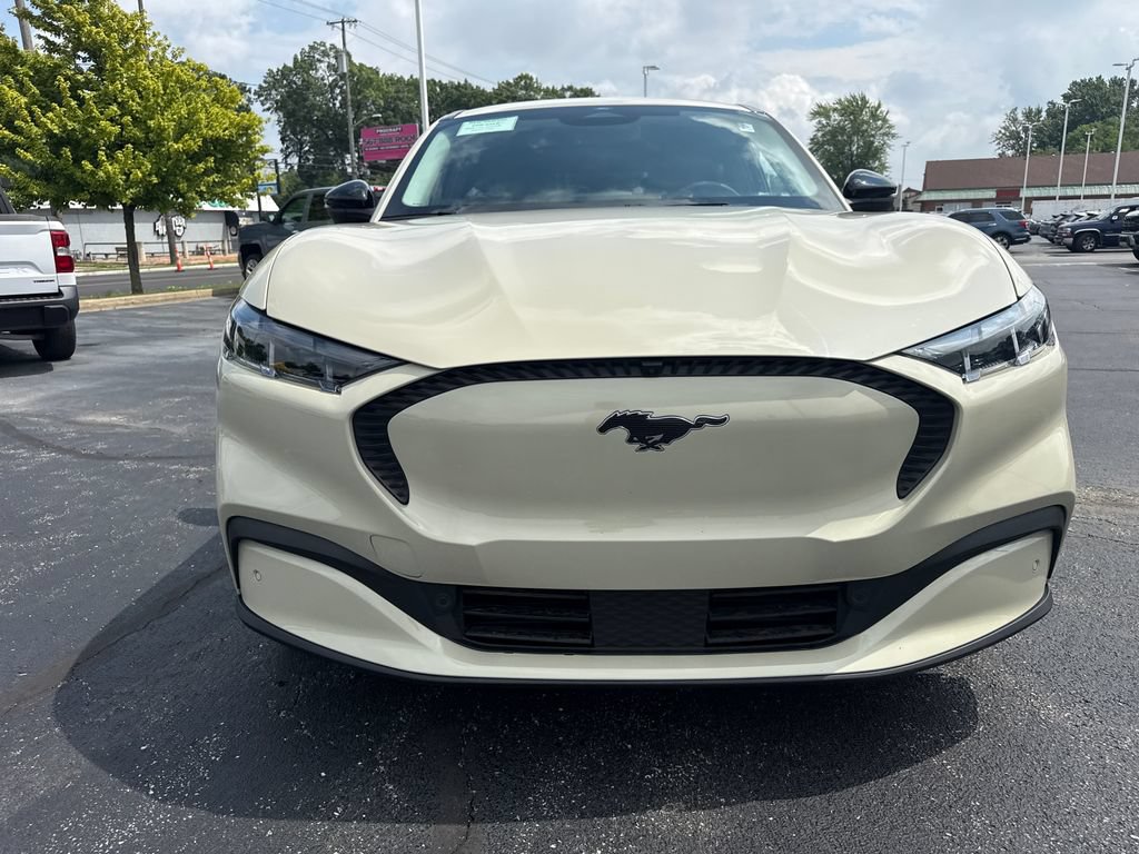 Used 2025 Ford Mustang Mach-E Select w/ Comfort Package Lite AWD/4WD image 3