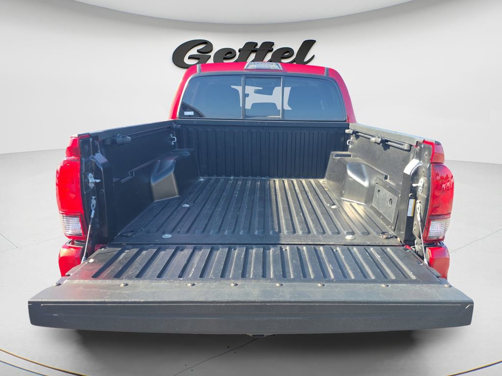 Used 2023 Toyota Tacoma SR AWD/4WD image 9