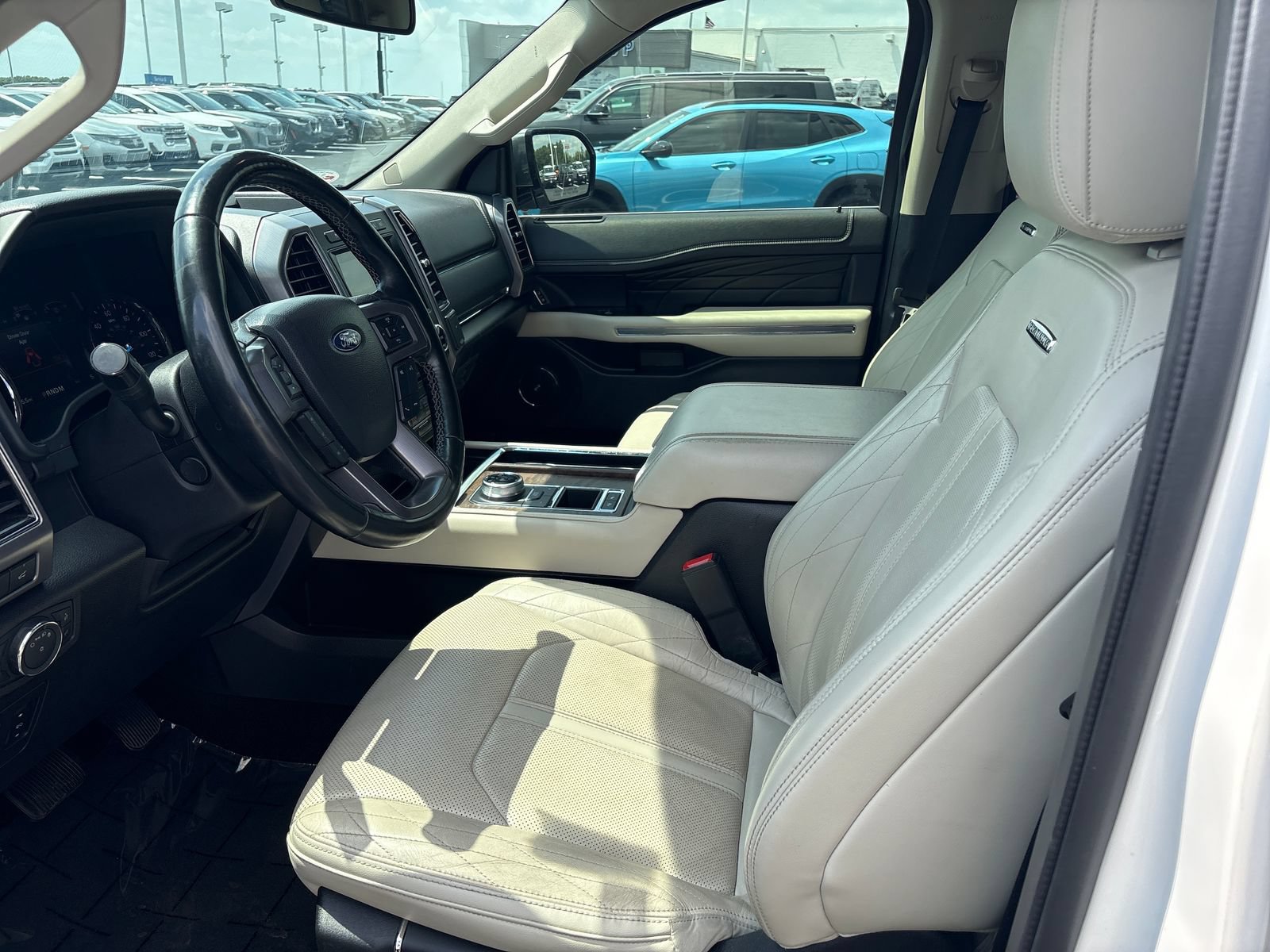 Used 2018 Ford Expedition Max Platinum RWD image 28