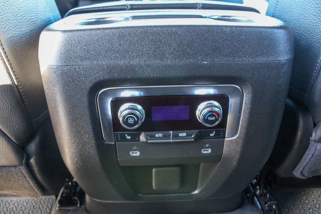 Used 2024 GMC Yukon XL Denali image 18