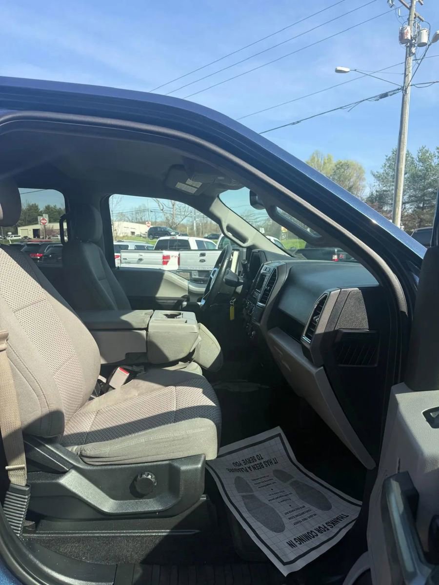 Used 2016 Ford F150 XLT w/ Equipment Group 301A Mid AWD/4WD image 10
