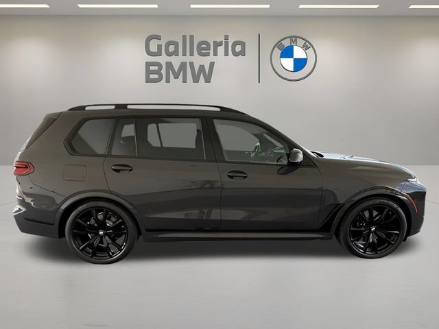 Certified 2026 BMW X7 xDrive40i w/ M Sport Package AWD/4WD image 7