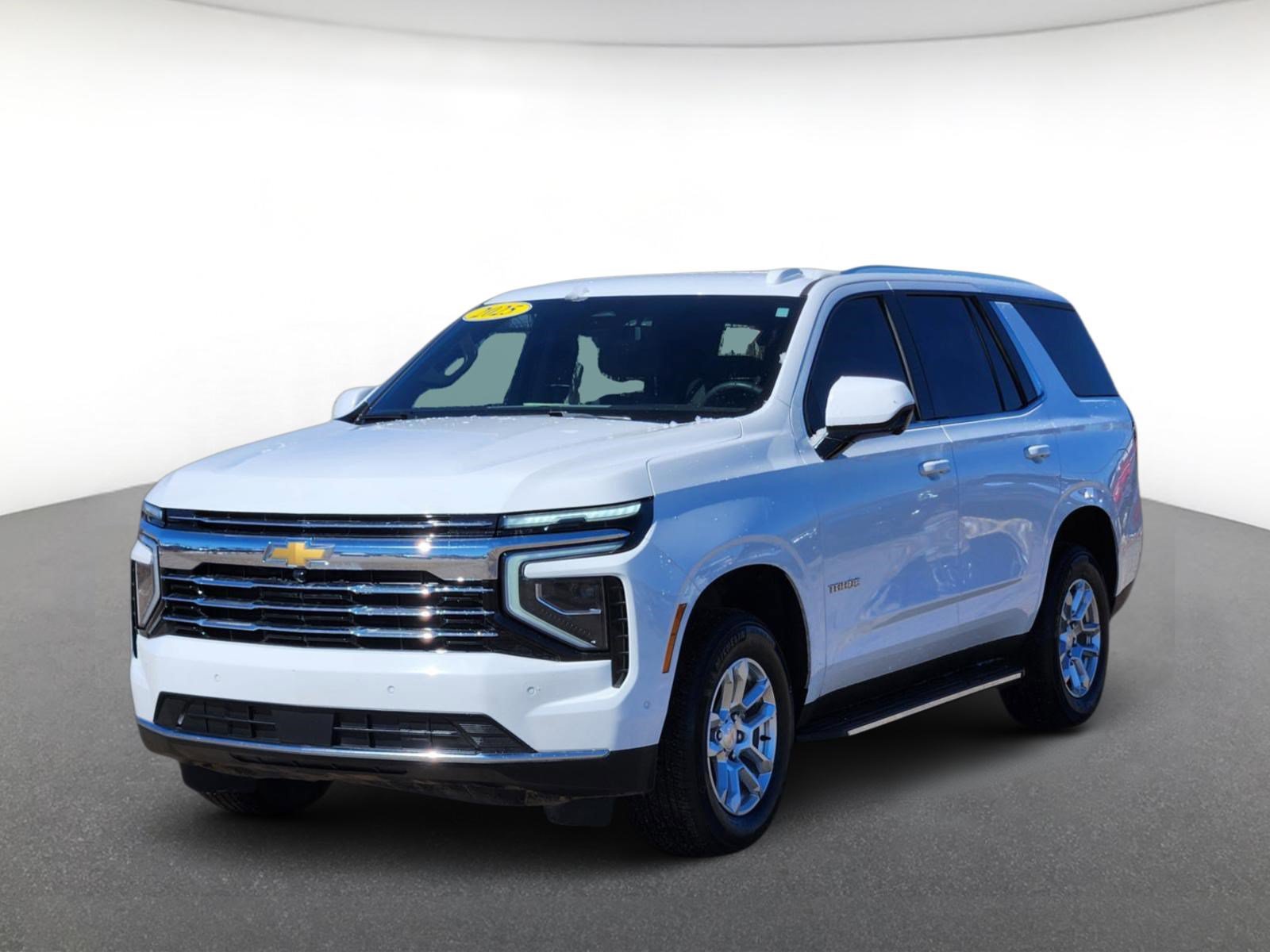 Used 2025 Chevrolet Tahoe LT AWD/4WD image 2