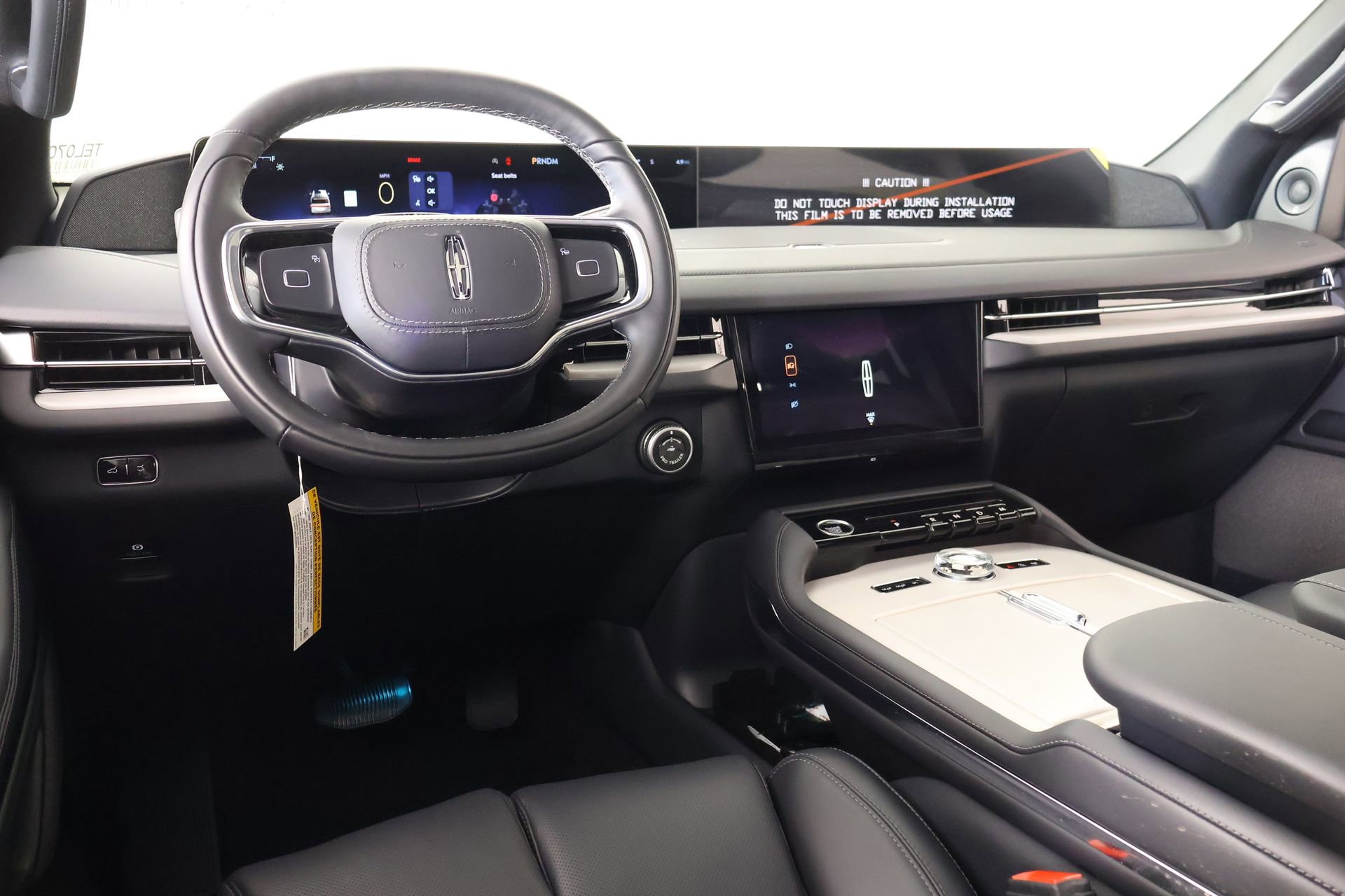 New 2026 Lincoln Navigator Reserve w/ Jet Appearance Package image 2