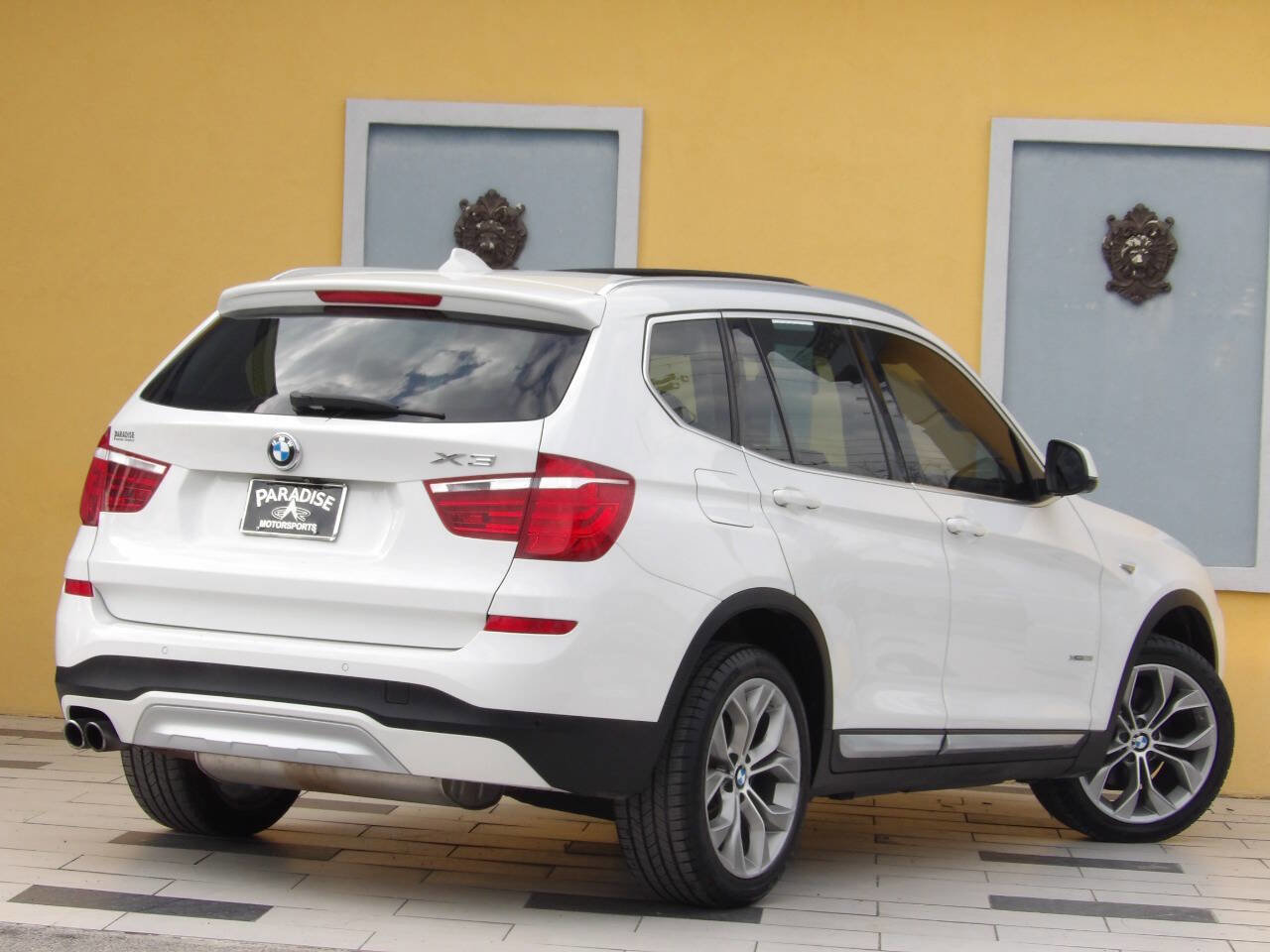 Used 2017 BMW X3 xDrive28i AWD/4WD image 4