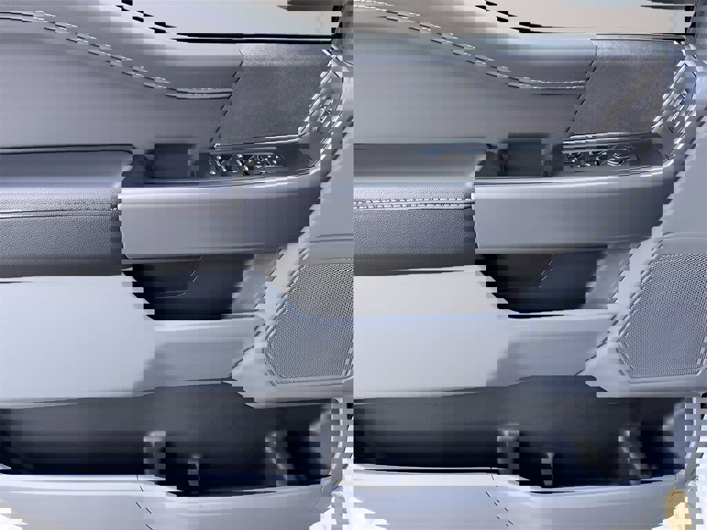 New 2025 Ford F150 XLT w/ Equipment Group 301A Standard image 24