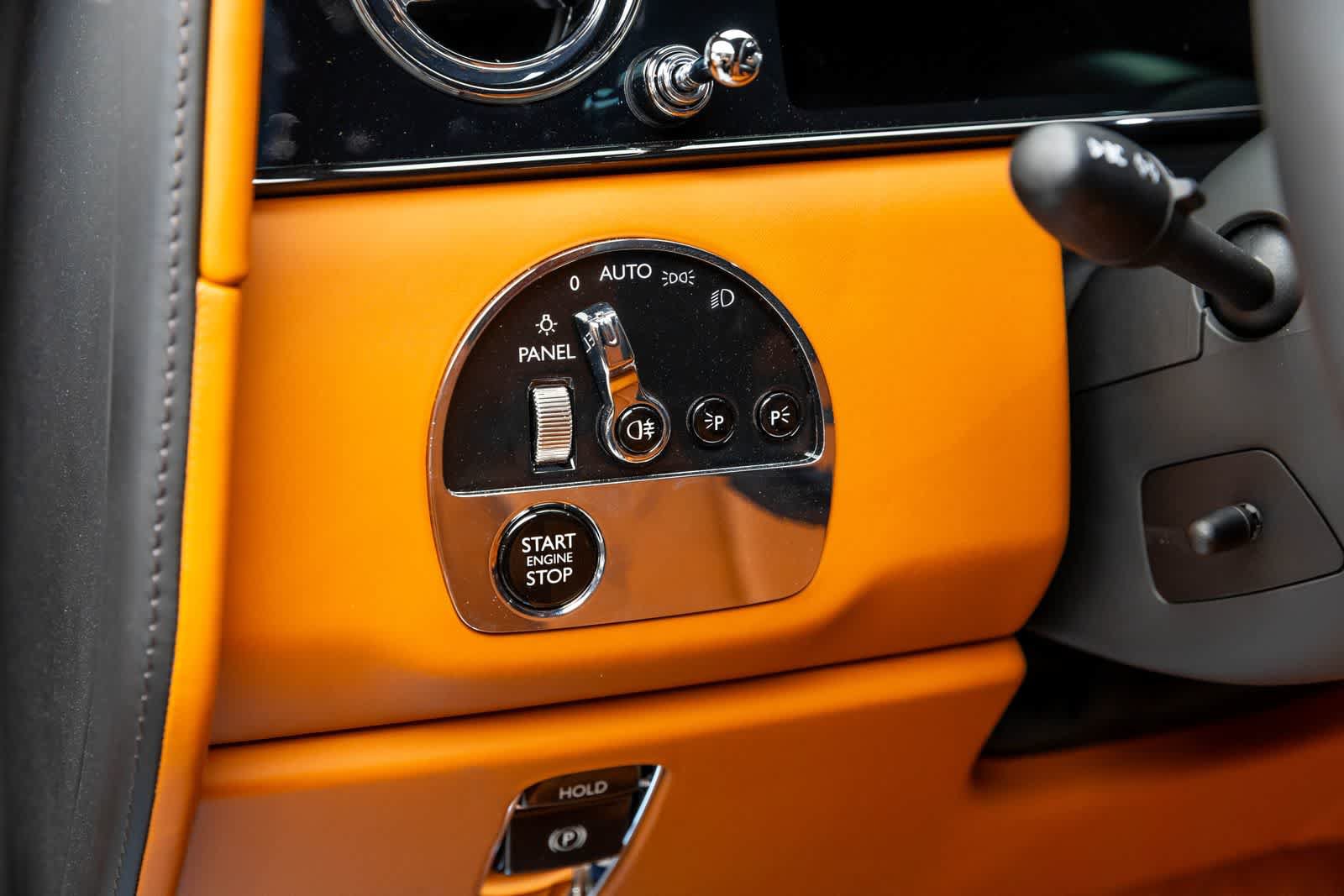New 2026 Rolls-Royce Cullinan AWD/4WD image 16