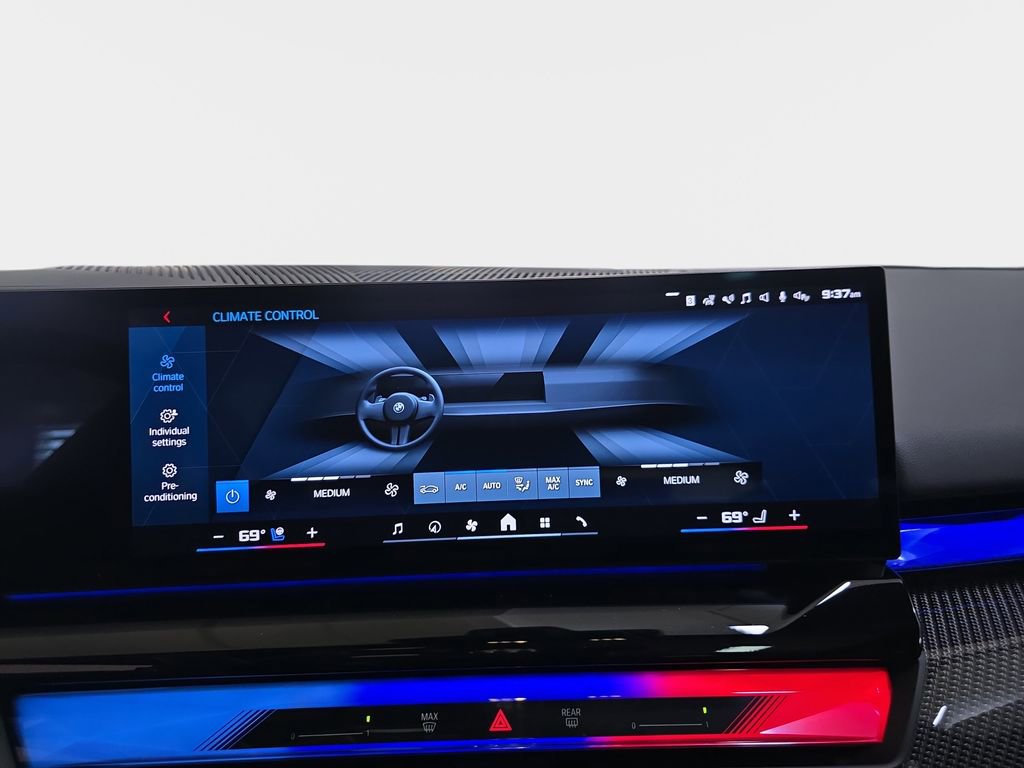 Used 2025 BMW M5 Touring AWD/4WD image 25