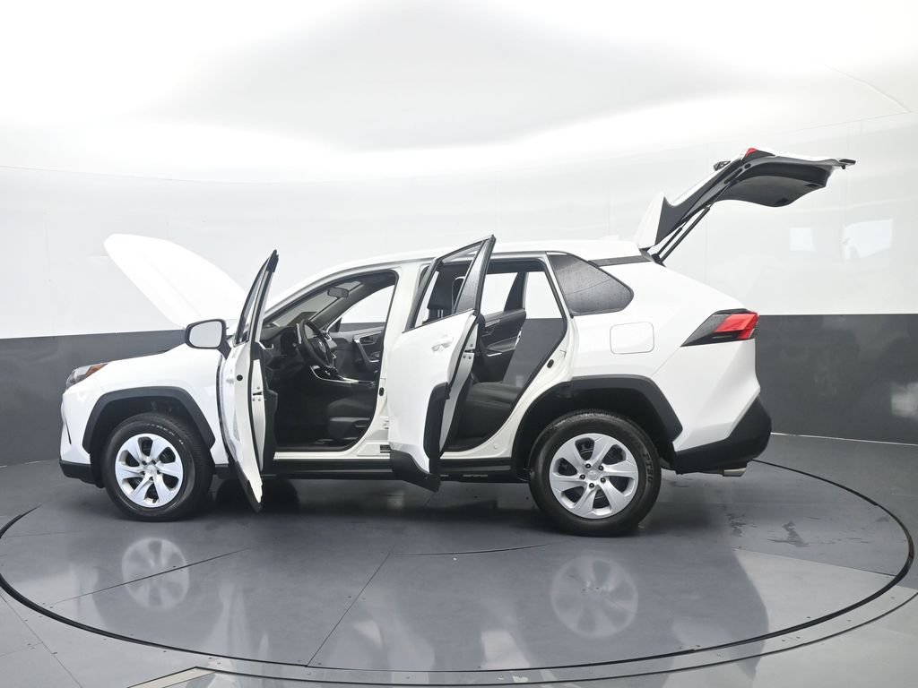 Used 2025 Toyota RAV4 LE AWD/4WD image 69