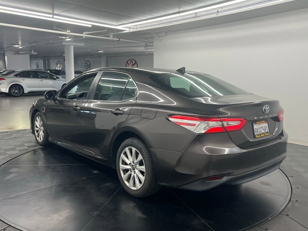 Used 2019 Toyota Camry LE FWD image 3