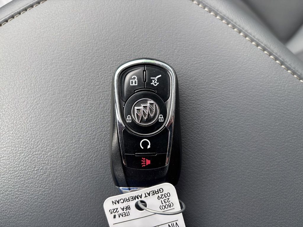 Used 2018 Buick Enclave Premium w/ LPO, Hit The Road Package AWD/4WD image 28