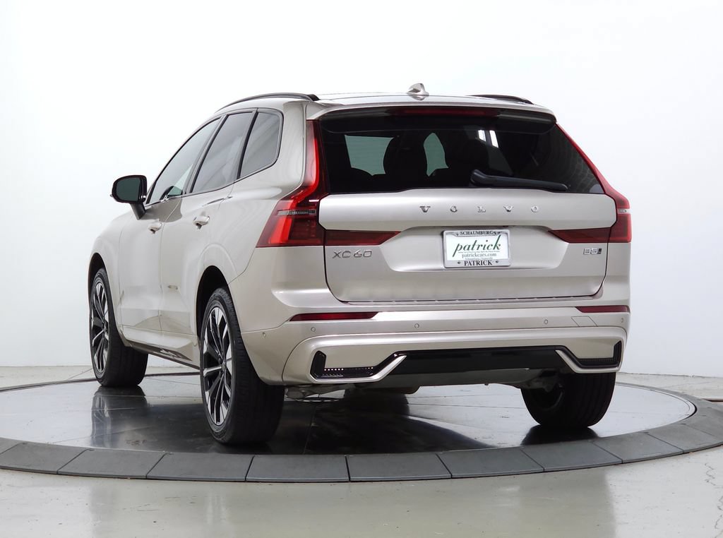 Used 2026 Volvo XC60 B5 Plus AWD/4WD image 5