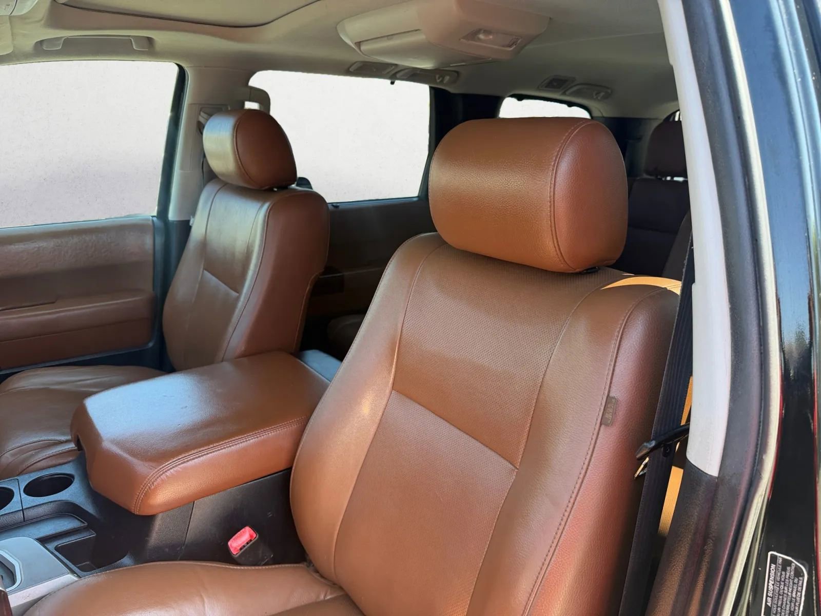 Used 2016 Toyota Sequoia Platinum image 16