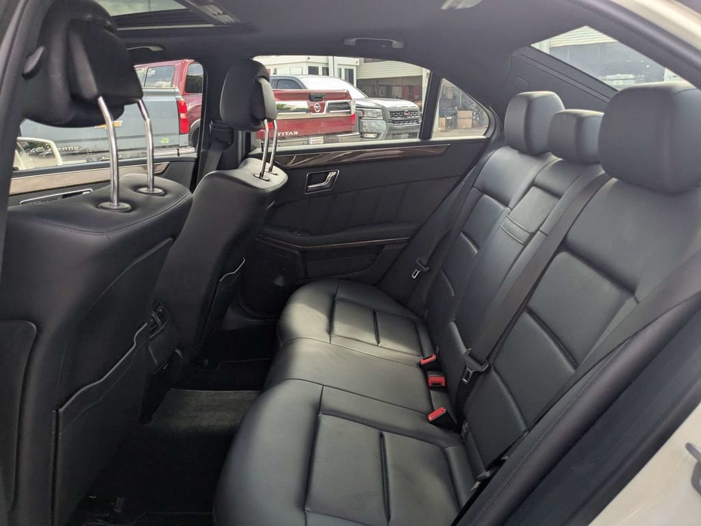 Used 2011 Mercedes-Benz E 350 Sedan image 12