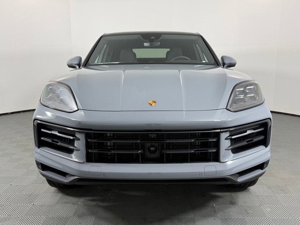 Certified 2025 Porsche Cayenne Coupe image 10