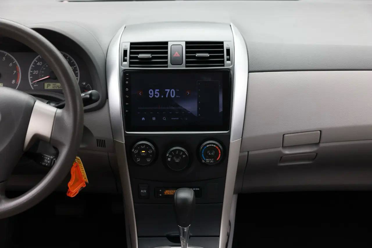 Used 2010 Toyota Corolla LE FWD image 32