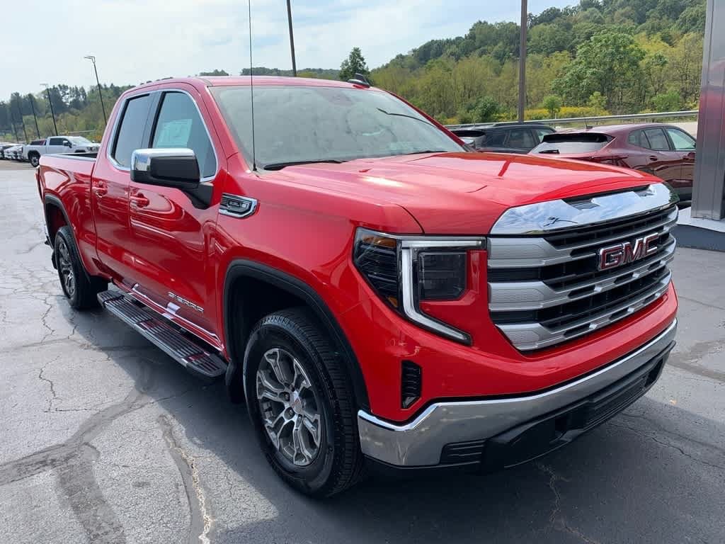 Used 2026 GMC Sierra 1500 SLE w/ LPO, GMC Protection Package RWD image 8