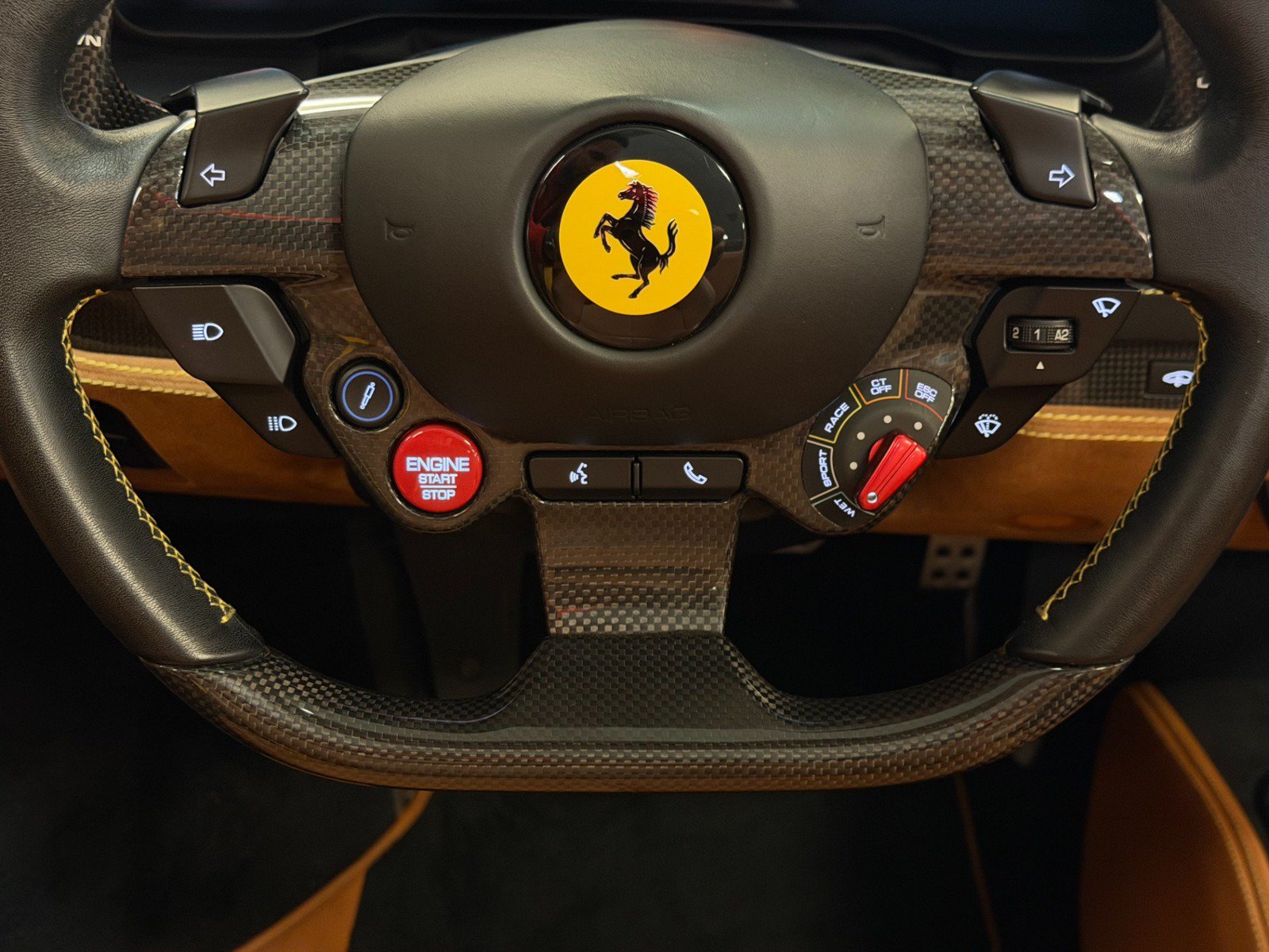 Used 2022 Ferrari F8 Tributo RWD image 18