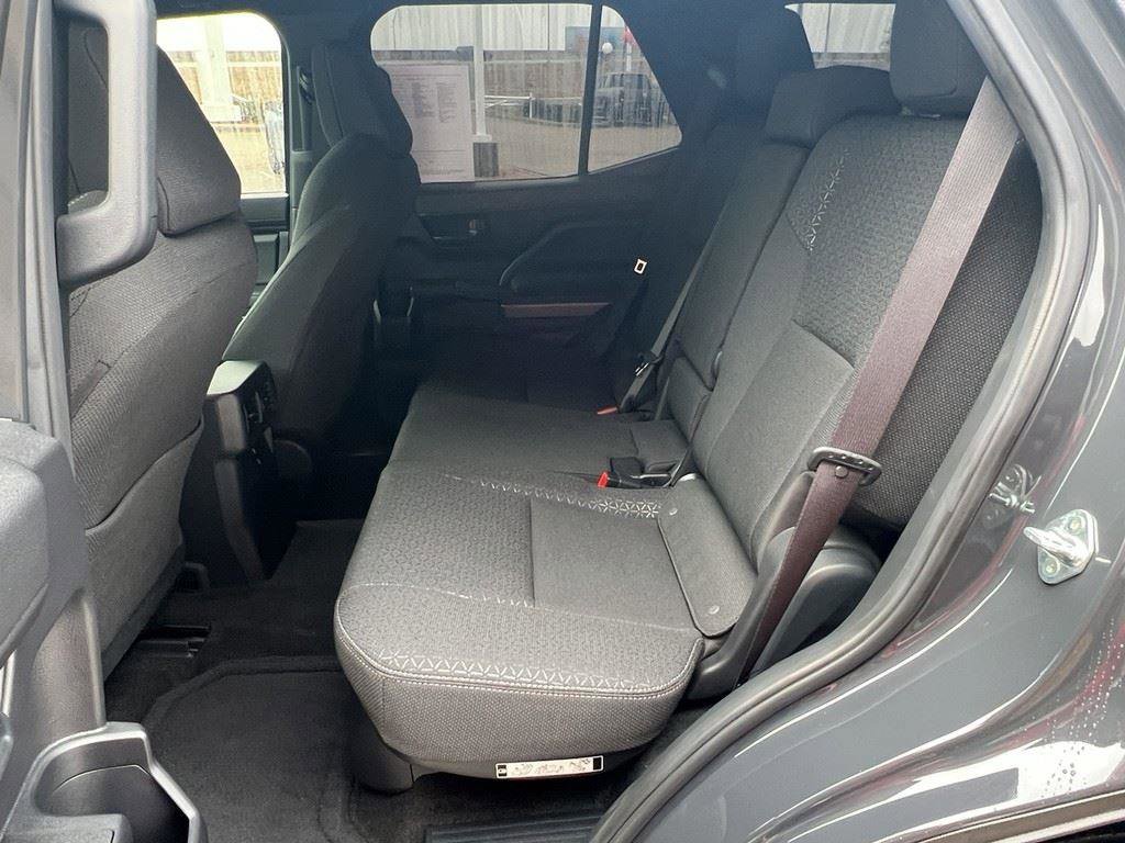 Used 2025 Toyota 4Runner SR5 image 12