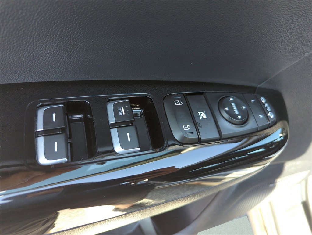 Used 2022 Kia Sportage SX image 25