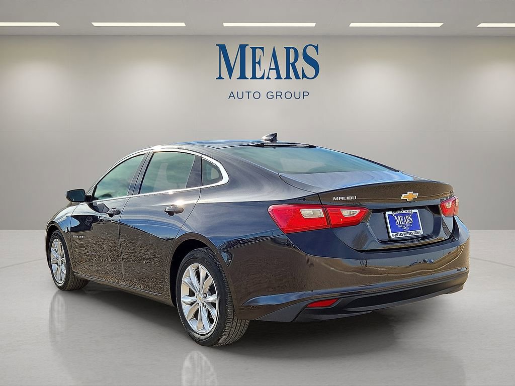 Used 2023 Chevrolet Malibu LT image 3