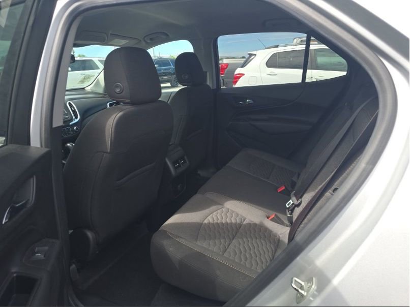 Used 2018 Chevrolet Equinox LT image 12