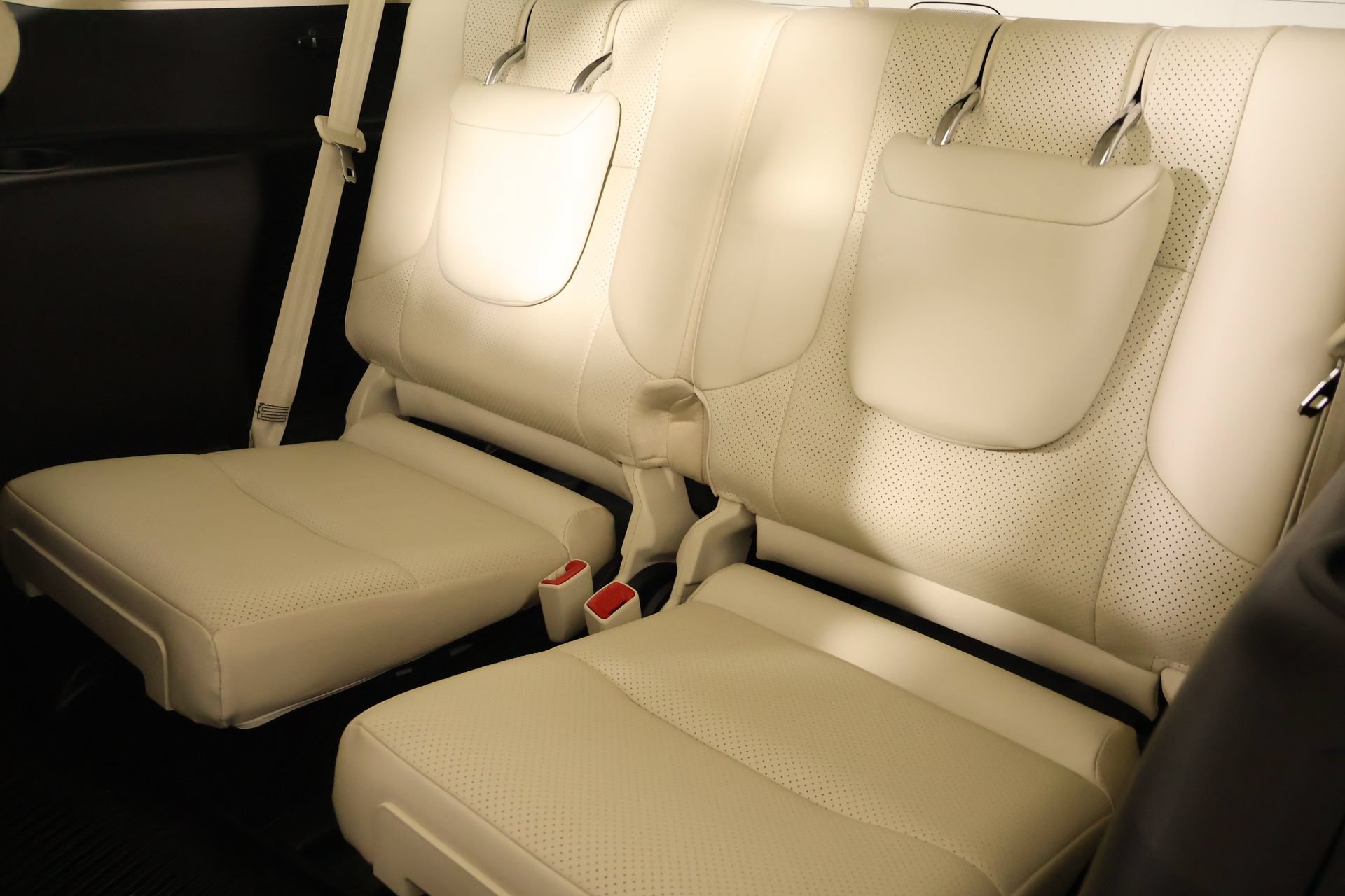 Used 2020 Lexus GX 460 Luxury w/ Off Road Package AWD/4WD image 14