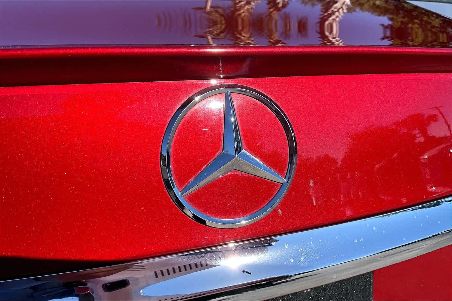 Used 2017 Mercedes-Benz E 300 image 31