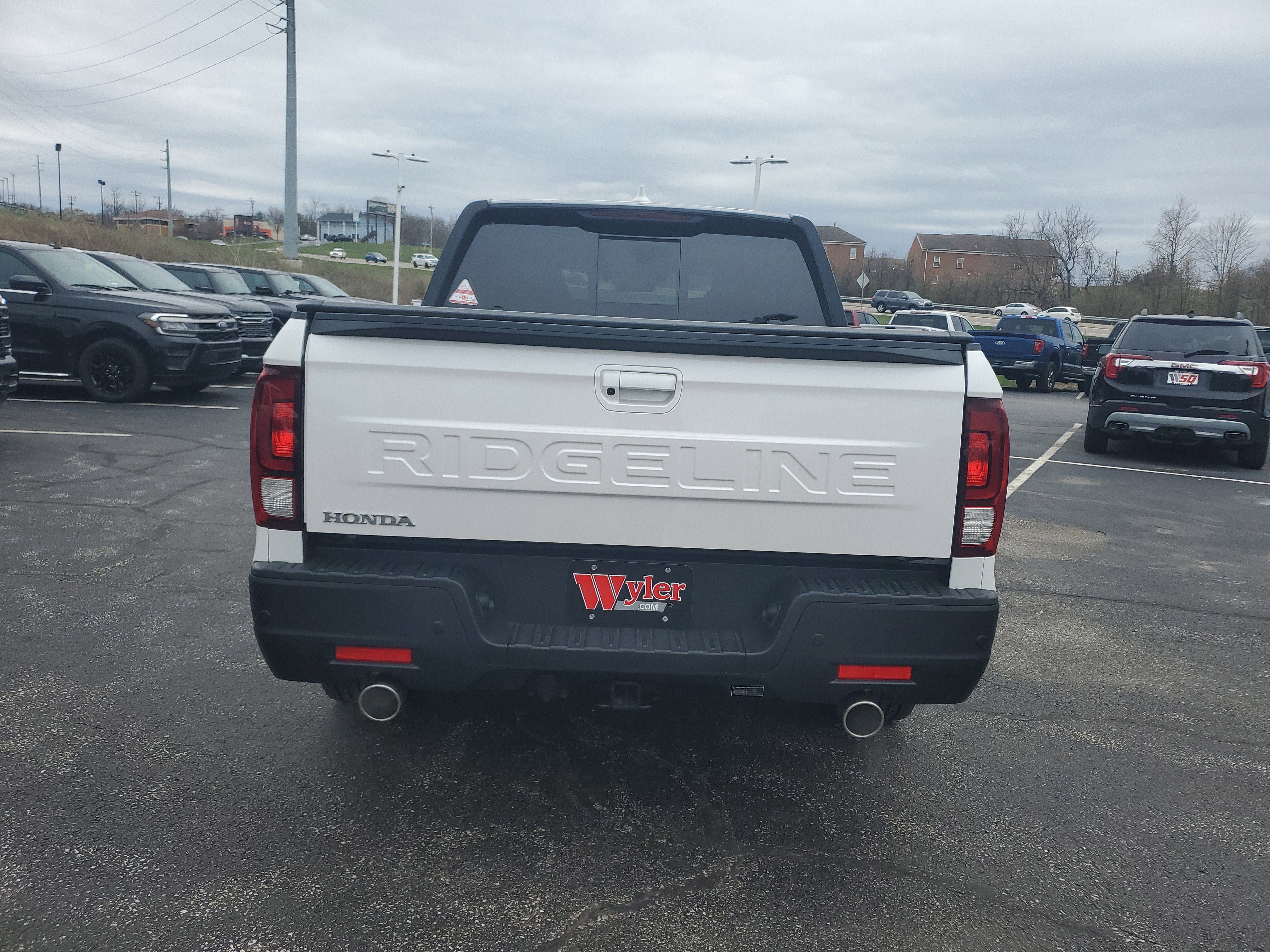 Used 2025 Honda Ridgeline Black Edition image 5