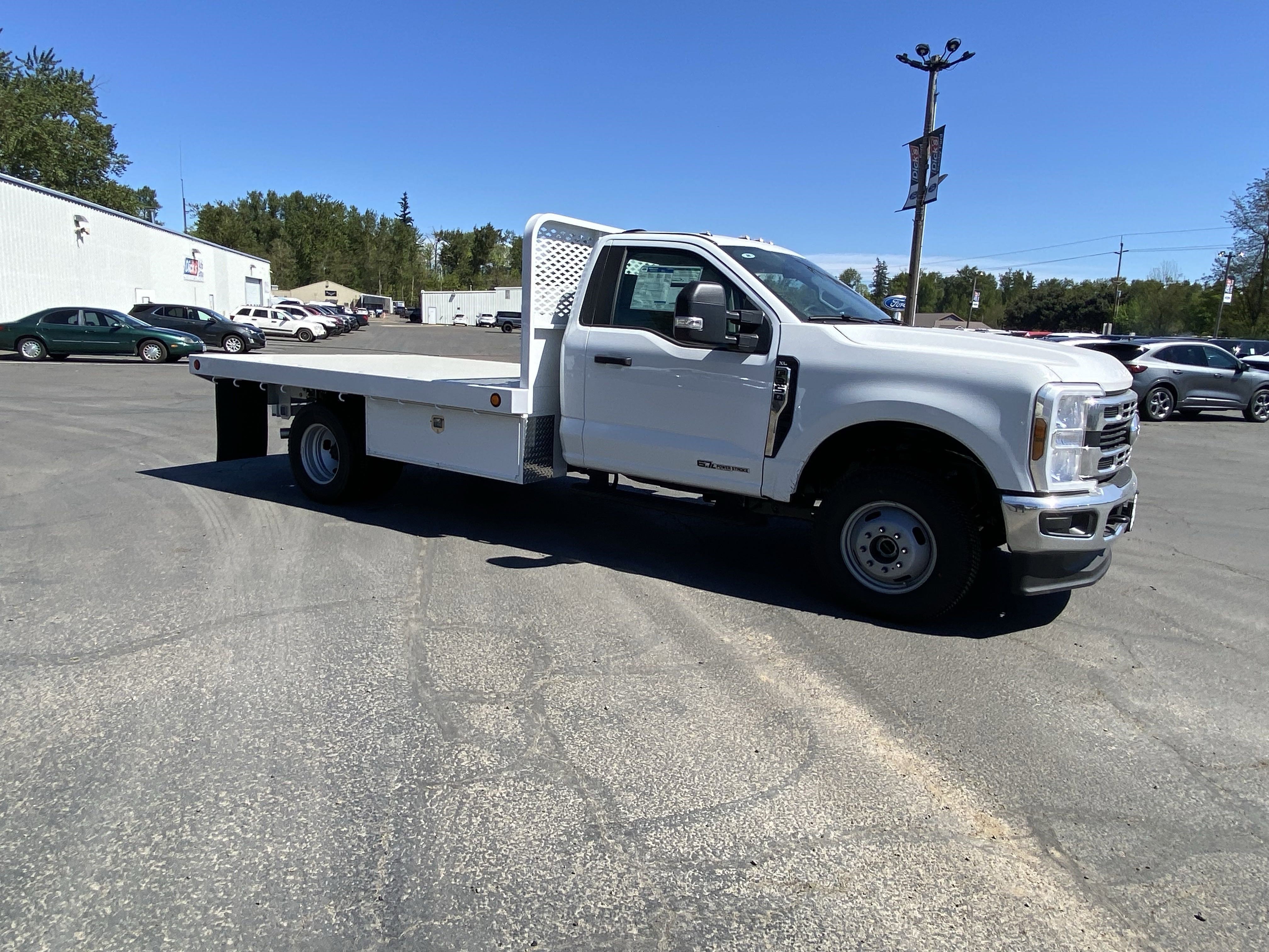 New 2025 Ford F350 XL w/ XL Chrome Package image 7