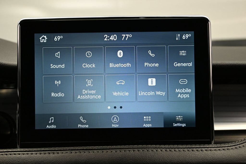 Used 2022 Lincoln Corsair AWD w/ Premium Package image 37