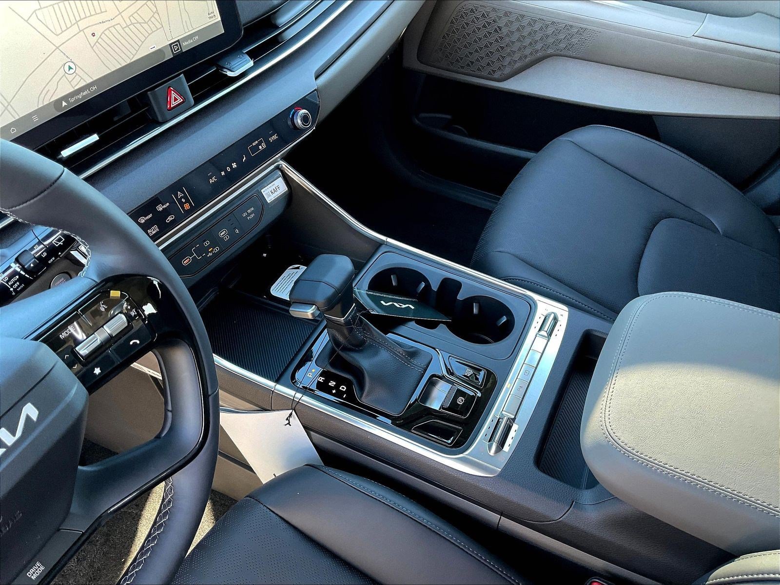 New 2027 Kia Carnival SX FWD image 12
