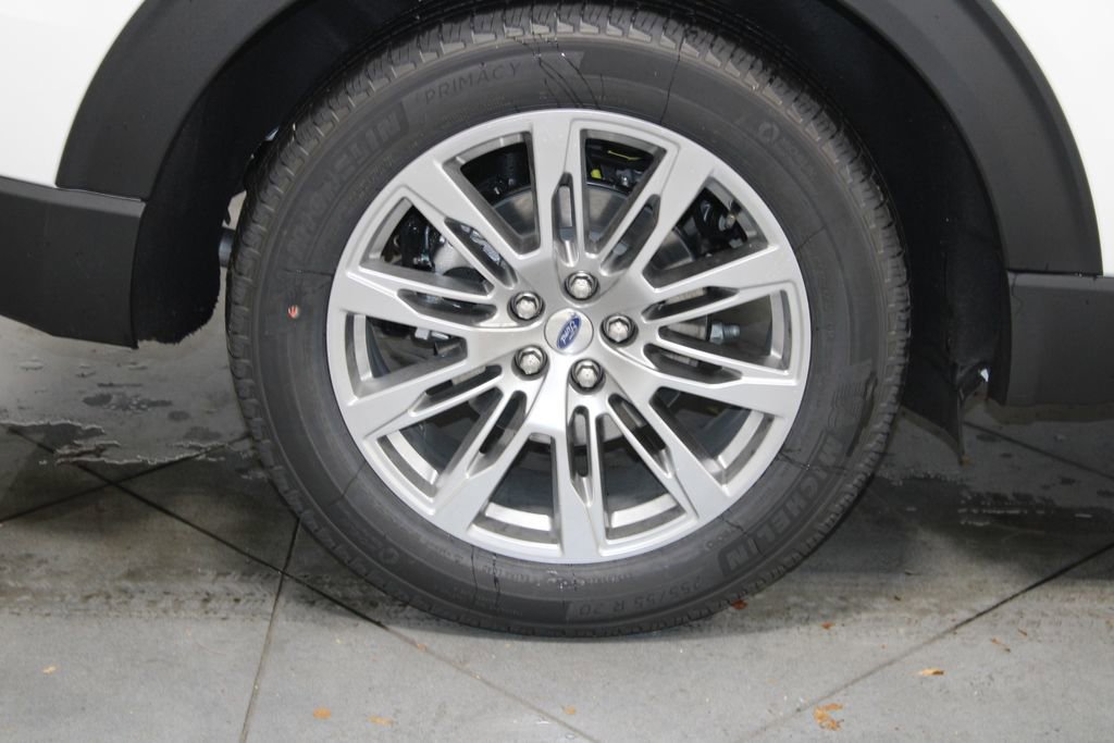 New 2026 Ford Explorer Platinum image 12