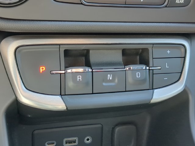 Used 2024 GMC Terrain SLE AWD/4WD image 27