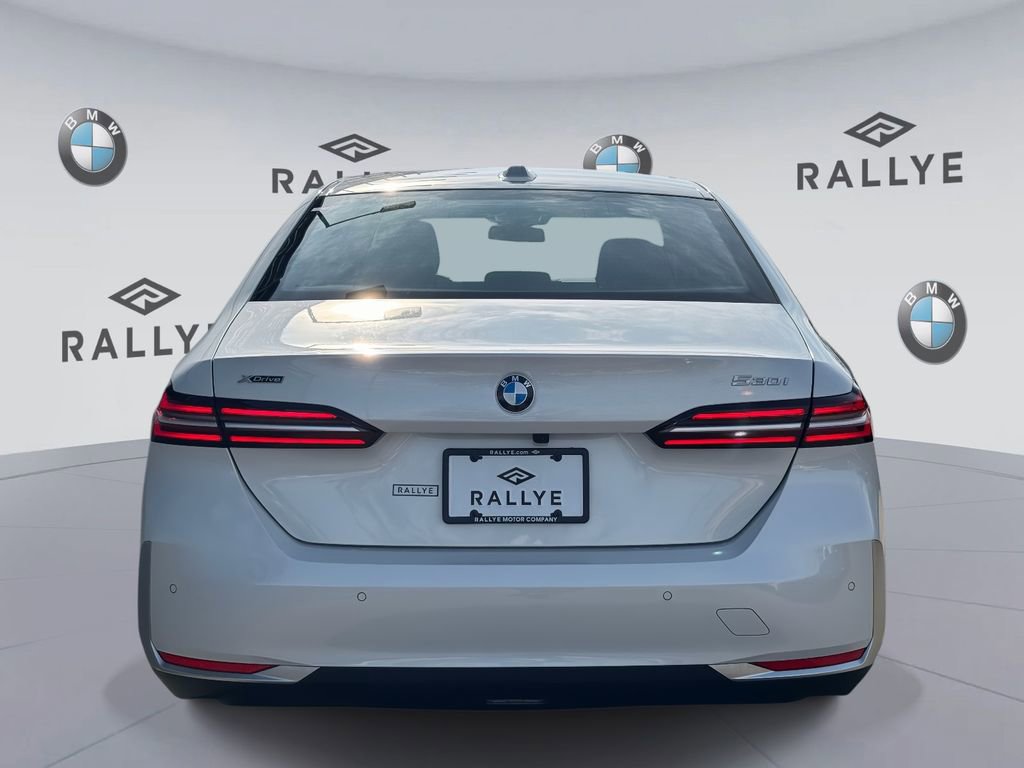 Certified 2025 BMW 530i xDrive image 8