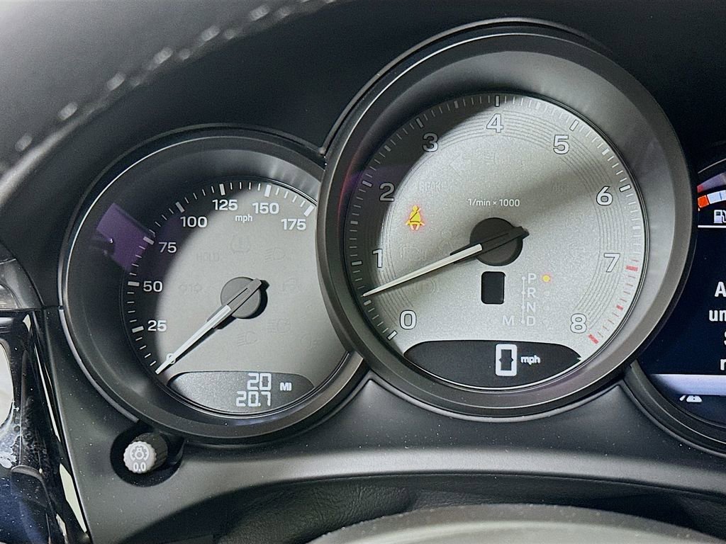 New 2025 Porsche Macan S image 13