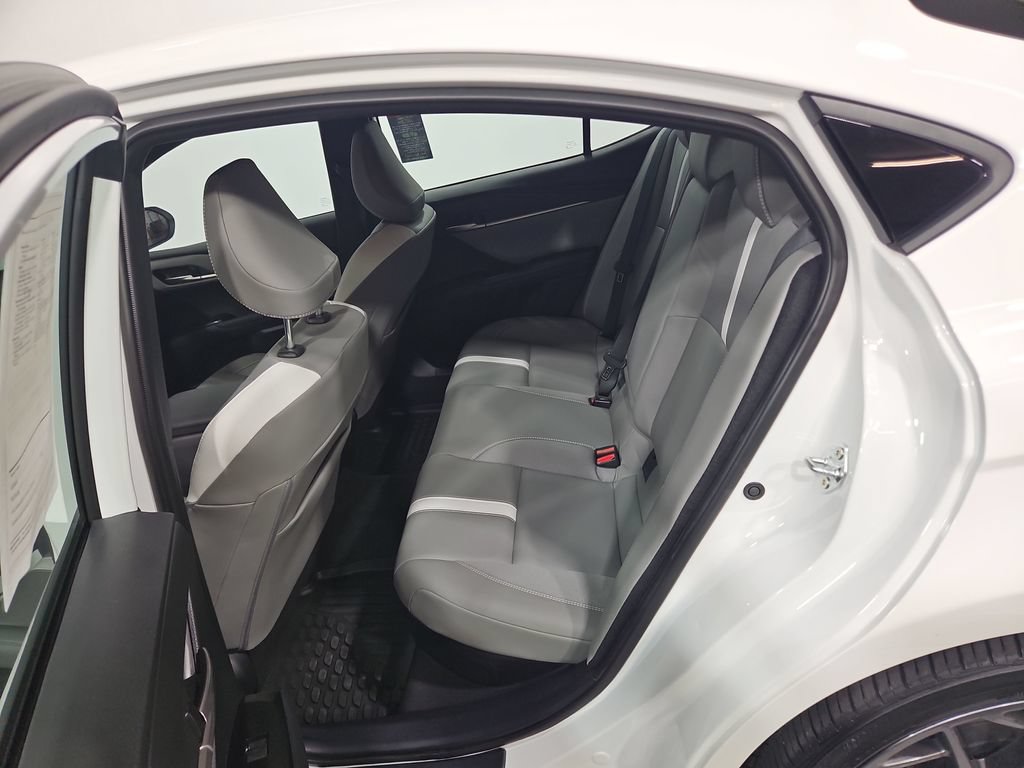 Used 2025 Toyota Camry SE FWD image 23