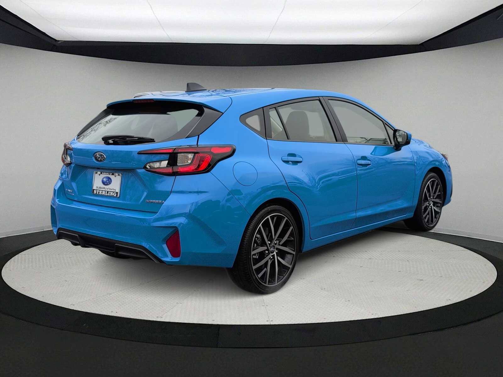 Used 2025 Subaru Impreza 2.0i Sport image 8