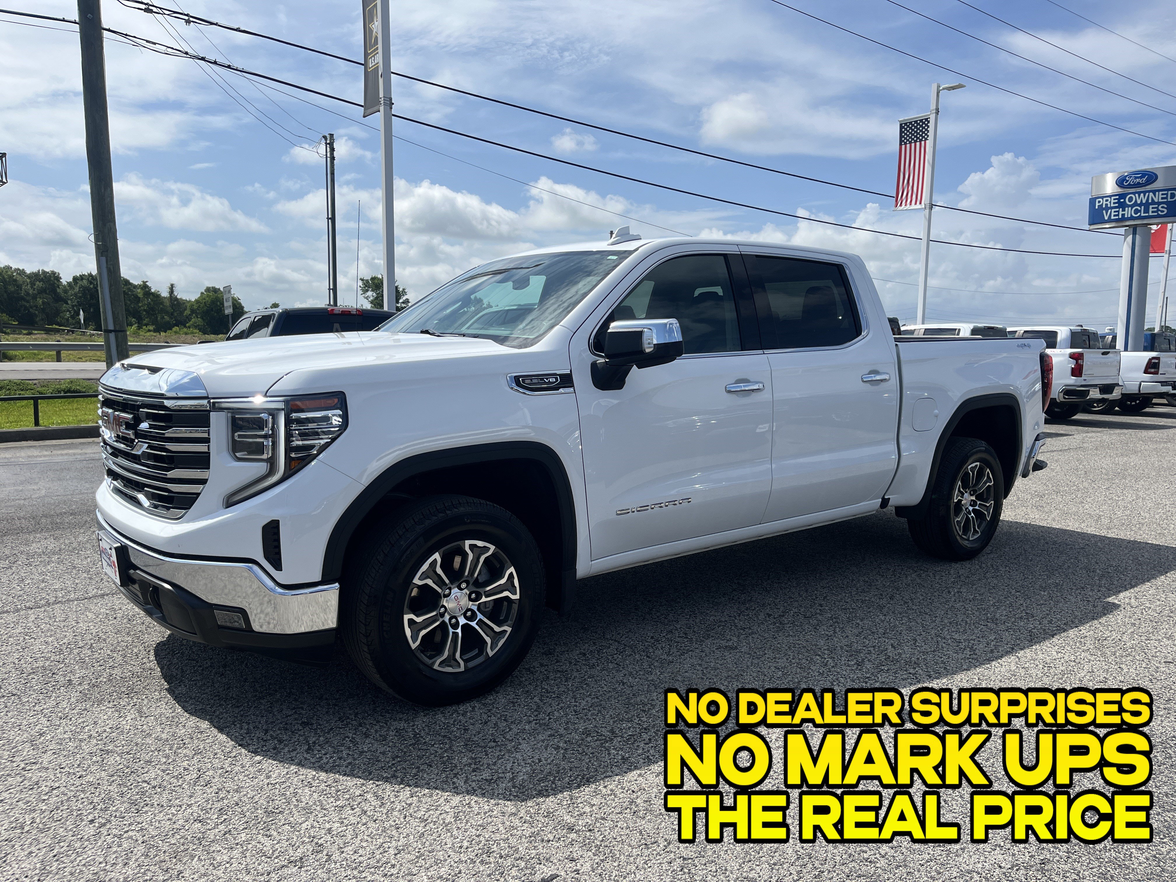 Used 2026 GMC Sierra 1500 SLT AWD/4WD image 6
