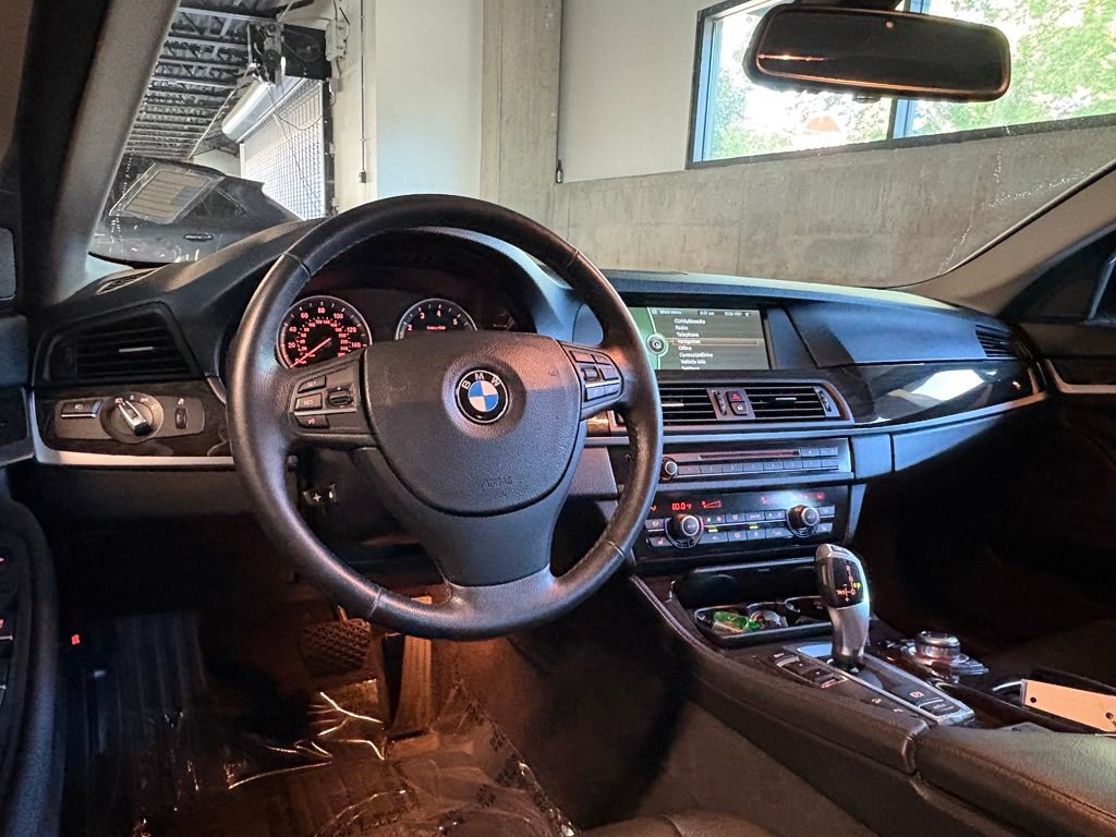 Used 2012 BMW 528i xDrive Sedan AWD/4WD image 13