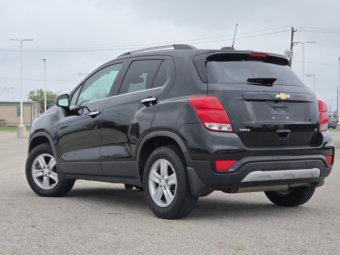 Used 2017 Chevrolet Trax LT w/ LT Convenience Package FWD image 12