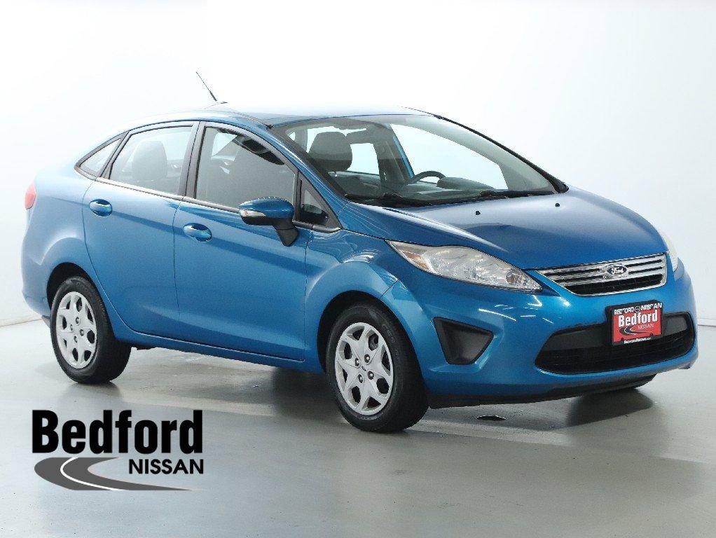 Used 2013 Ford Fiesta SE image 1