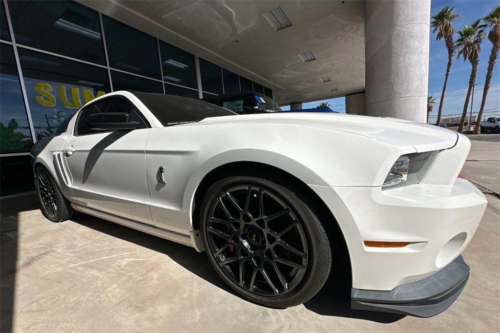 Used 2013 Ford Mustang Shelby GT500 image 3